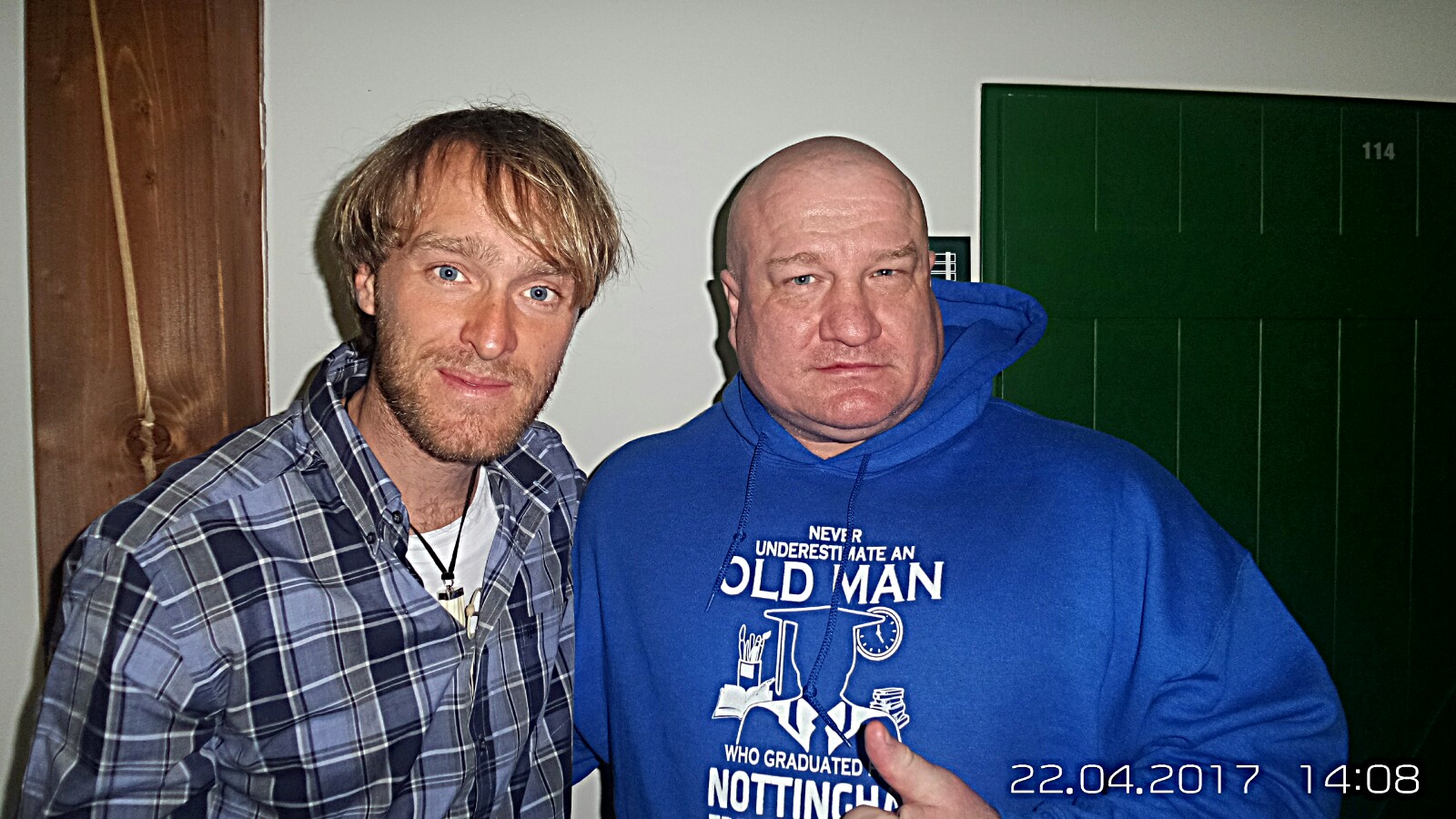 j v
