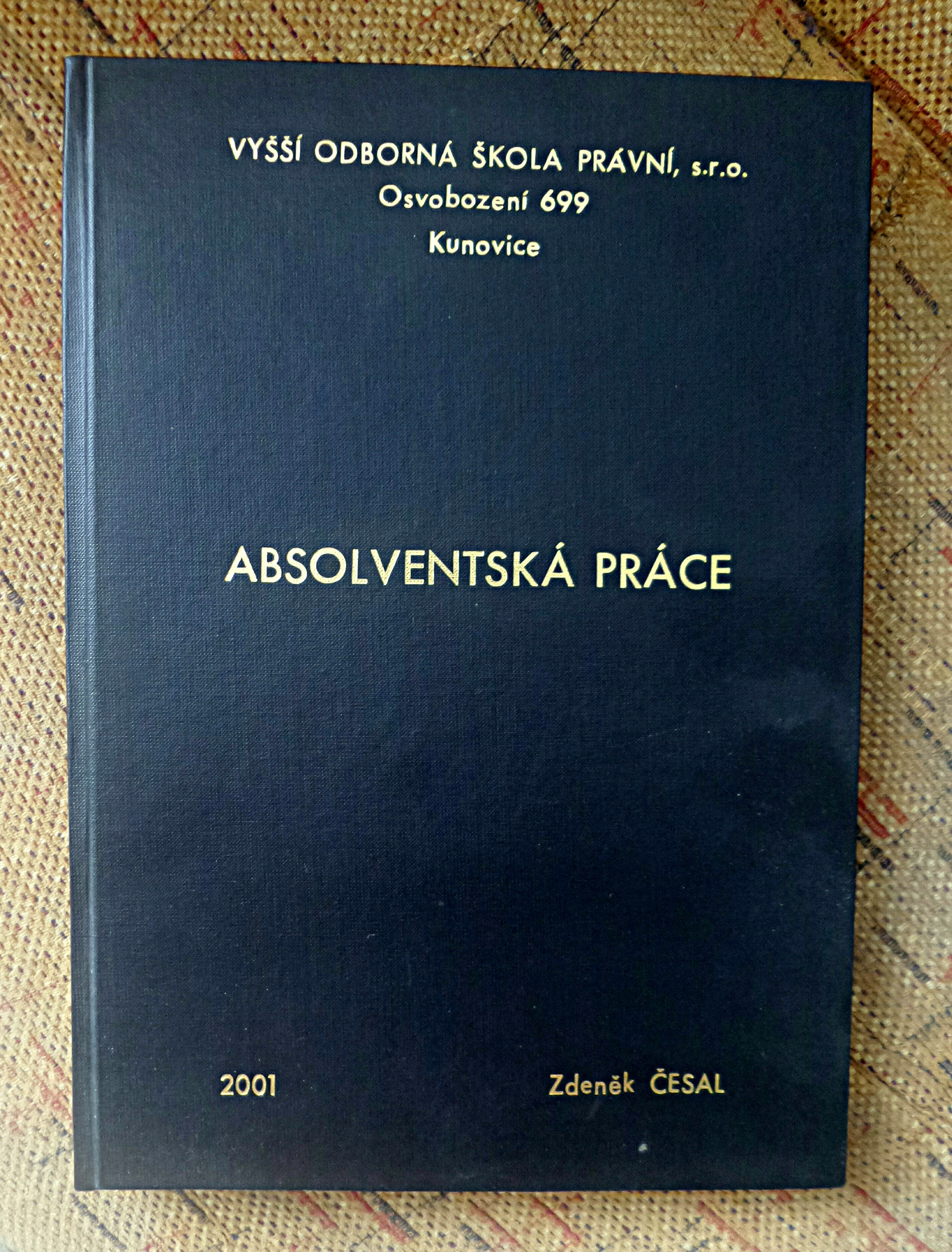 1000986823